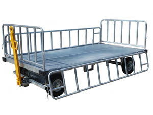 Carreta aberta para movimentação das bagagens dos passageiros